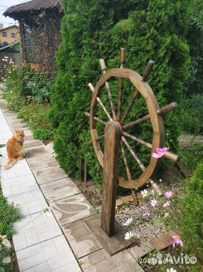 Деревянное колесо на масленицу