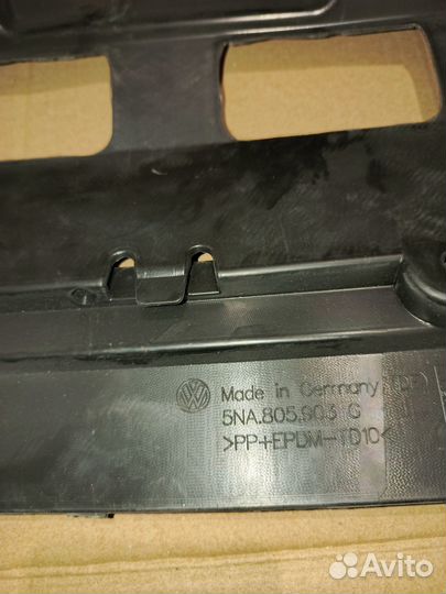 Накладка бампеpа Tiguan 5NA805903G9B9