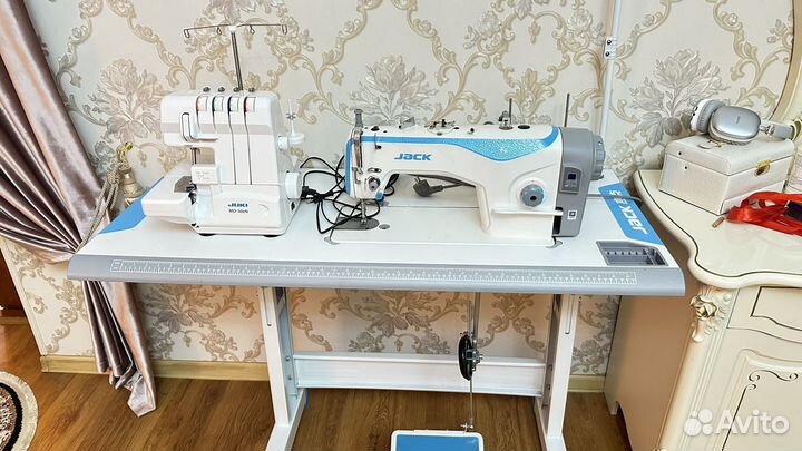 Швейная машинка jack
