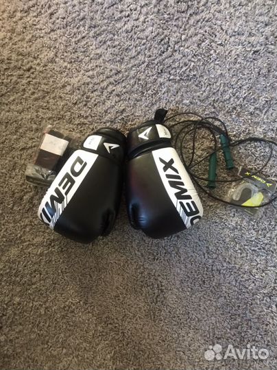 Боксерские перчатки10 oz