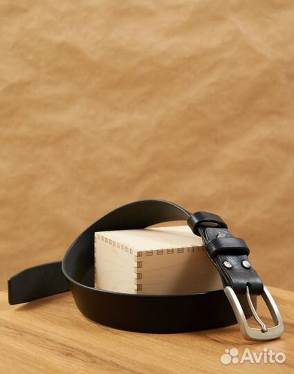 Мужской кожаный ремень ручной работы