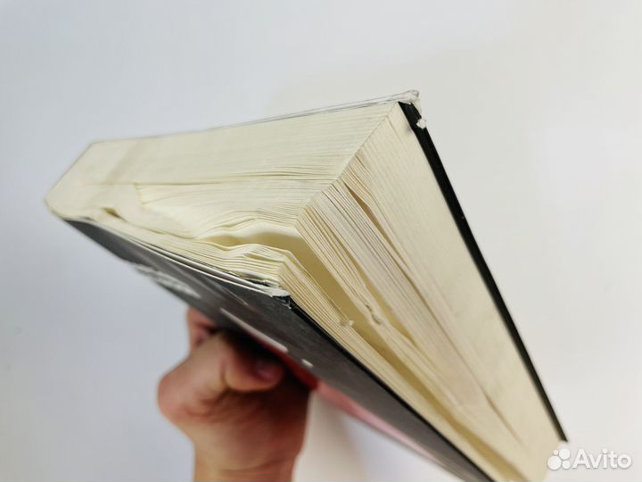 A Little Life, The Handsmade's Tale с нюансами