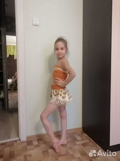 Платье для выступления по фигурному катанию