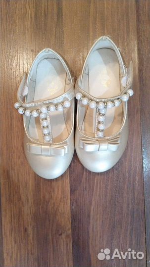 Продам обувь для девочки от 22до 27