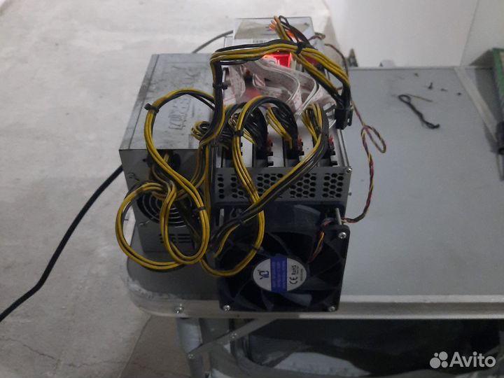 Antminer L3+ 504mh