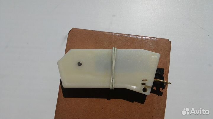 Блок захвата ленты для тапенера