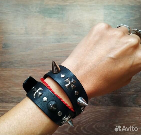 Чокер/браслет с шипами, из натуральной кожи