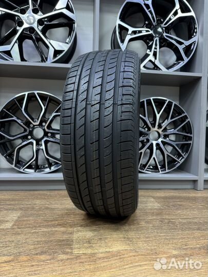 Roadstone N'Fera SU1 215/45 R17 91W