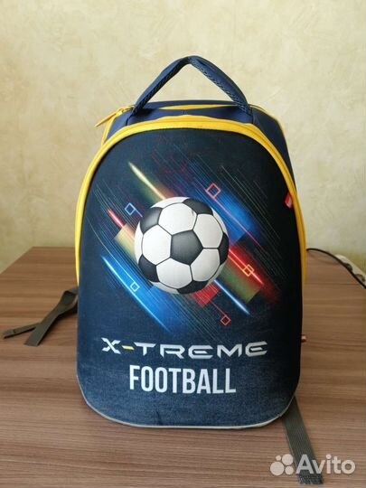 Рюкзак школьный