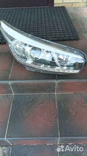 Фара Kia Ceed правая