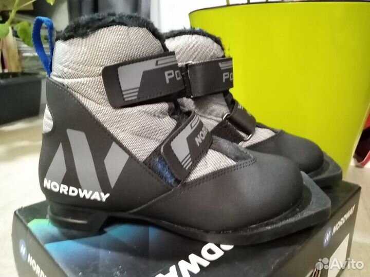 Лыжные ботинки Nordway 33р на 3 дырки