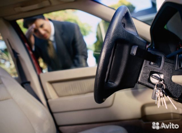 Вскрытие замков дверей автомобилей сейфов