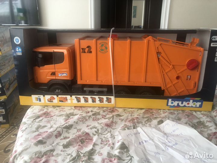 Детские игрушки машинки bruder