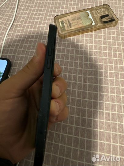 iPhone 12, 64 ГБ