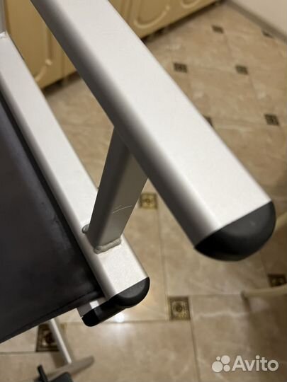 Стул визажиста складной