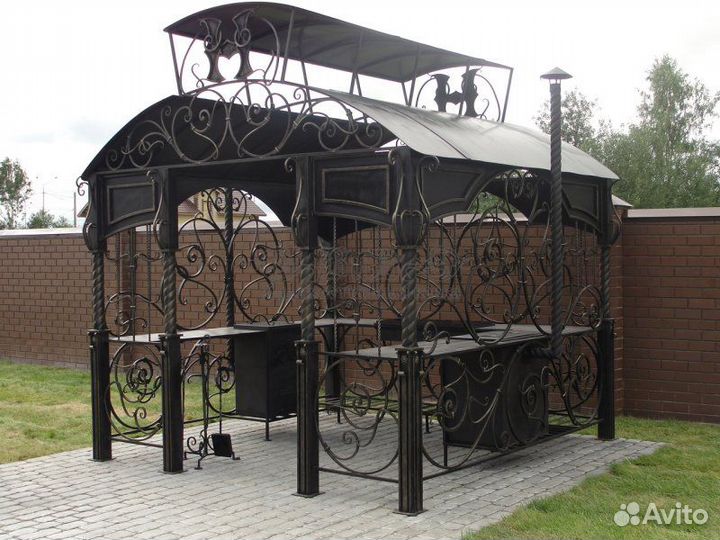 Беседка с мангалом