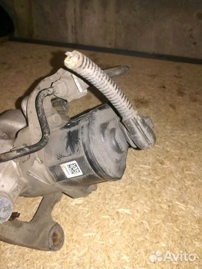 Пассат Б6 суппорт задний правый левый