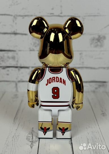 Фигурка Bearbrick Michael Jordan 400%