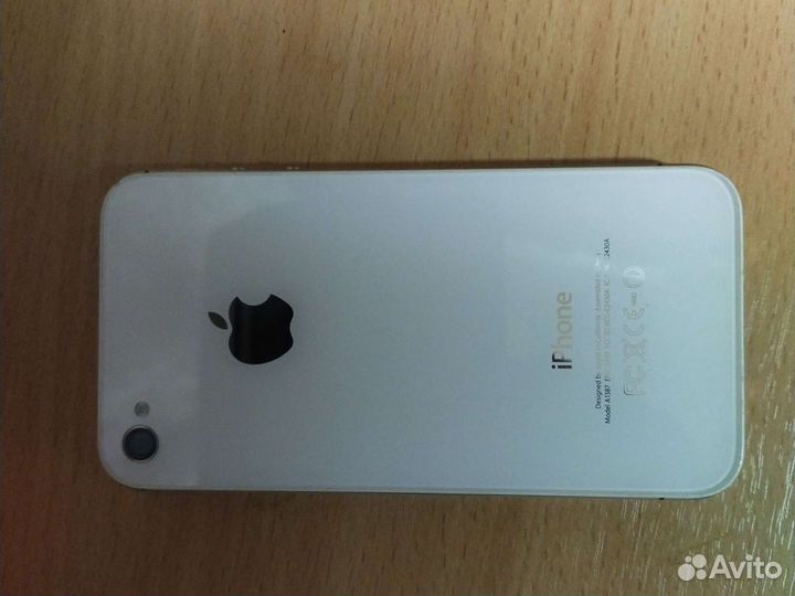 iPhone 4S, 16 ГБ