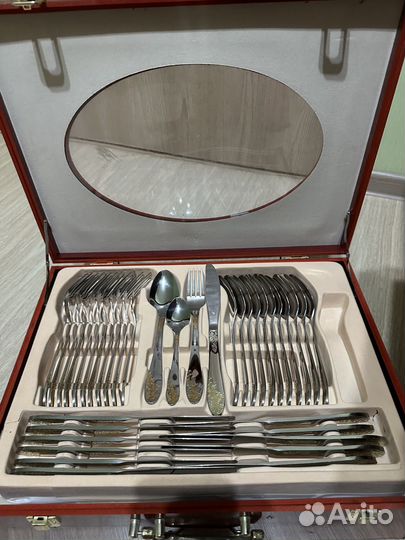 Набор столовых приборов