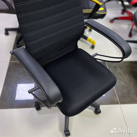 Компьютерное кресло