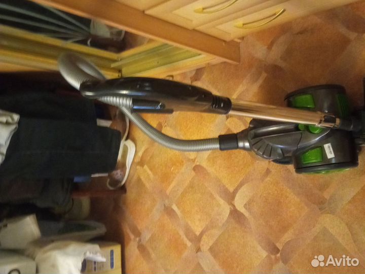 Пылесос Vitek
