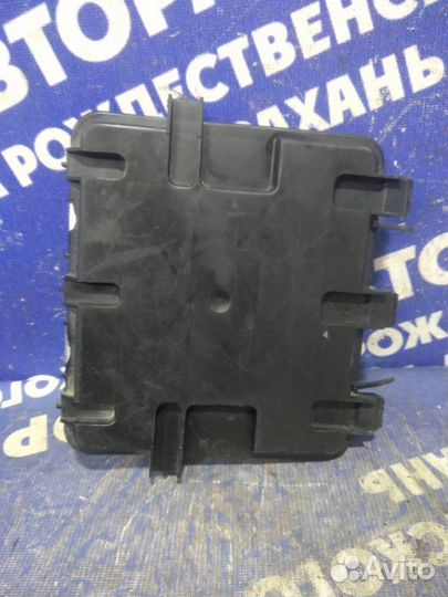 Крышка блока предохранителей Skoda Octavia Tour