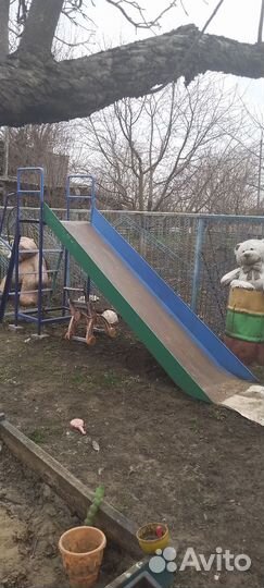 Детская горка уличная