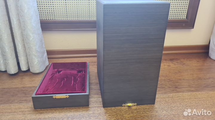 Коробка подарочная деревянная