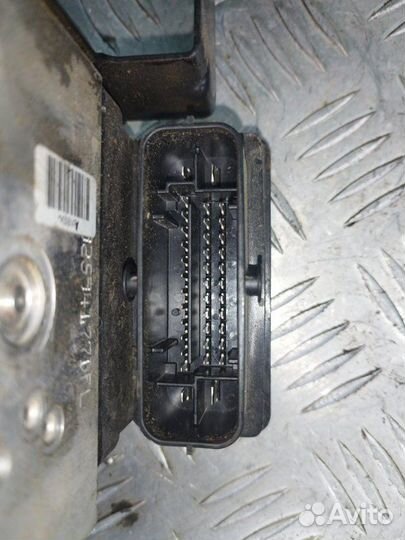 Блок ABS Volkswagen Tiguan внедорожник 2.0Л
