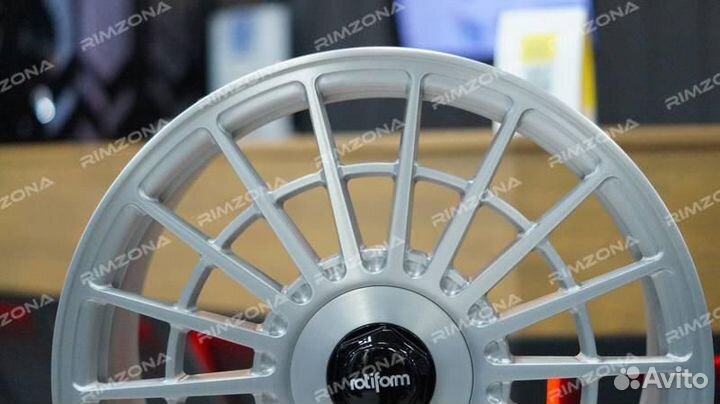 Кованый диск в стиле Rotiform R20 5X112 (MB)