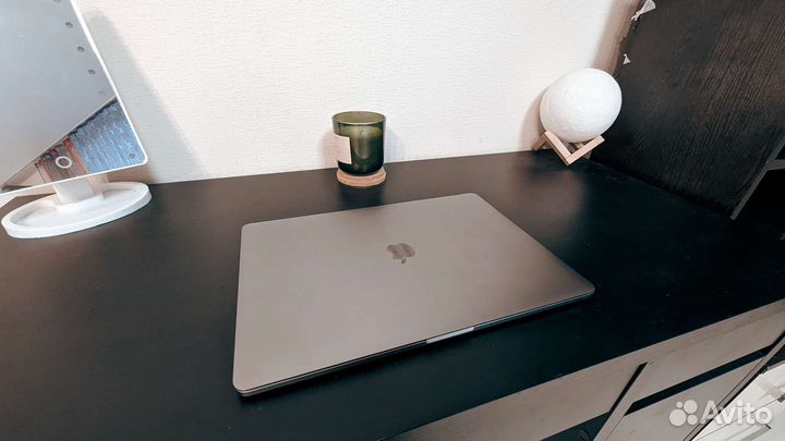 Macbook pro 15 2019 touch bar i7 16gb 256ssd