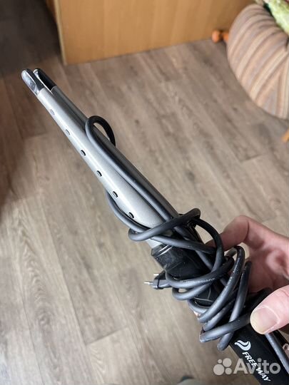 Конусная плойка Free Way с титановым покрытием