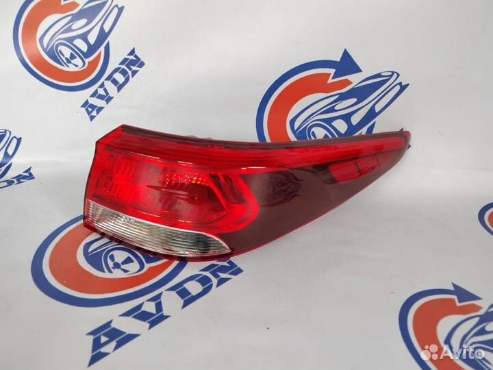 Фонарь задний правый Киа рио 4