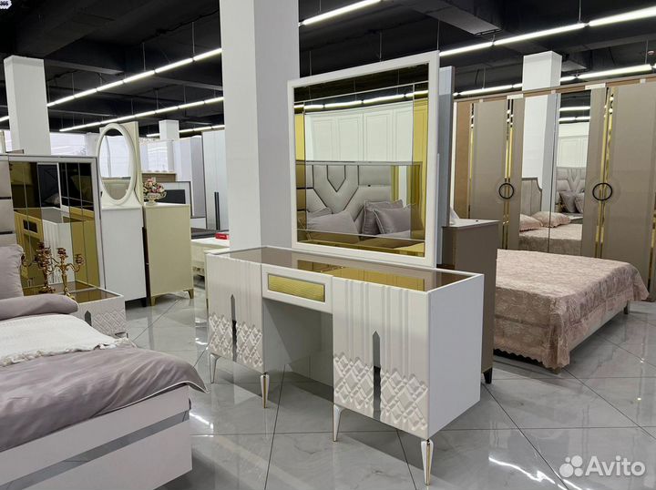 Спальный гарнитур Доставка