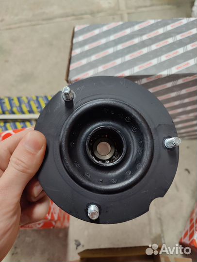 Опора переднего амортизатора BMW 5 E34