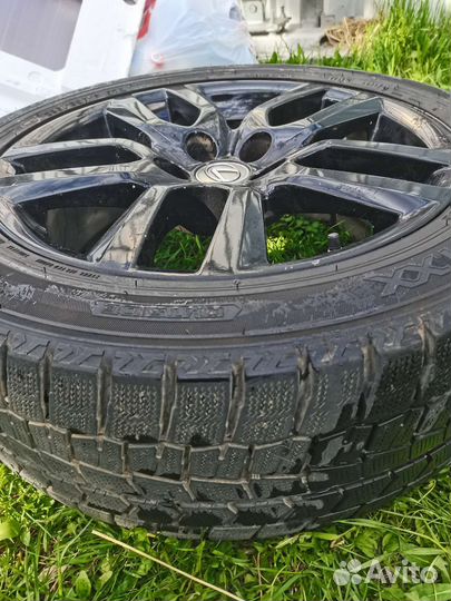 Оригинальное черное литье Тойота, Лексус