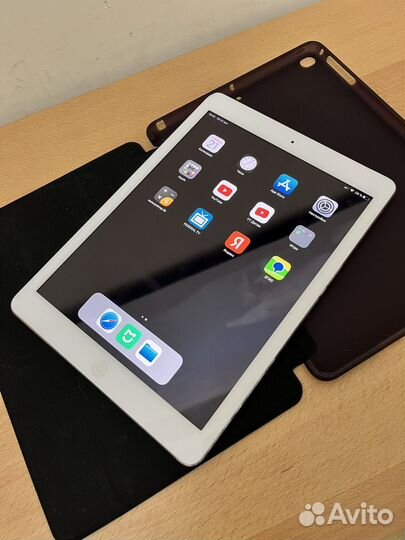 Продам iPad Air
