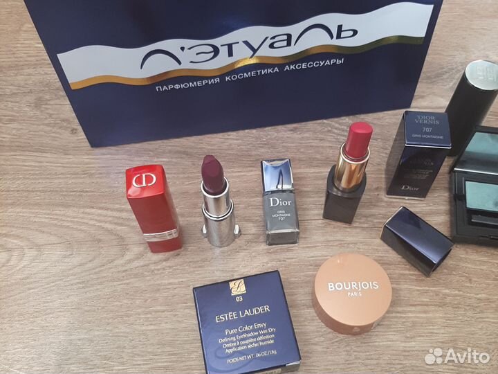 Помада Christian Dior rouge ultra care 848