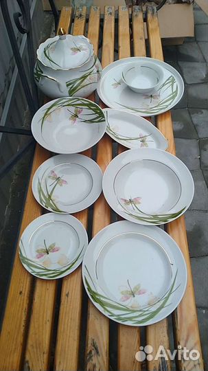 Набор столовой посуды новый