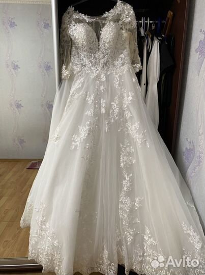 Свадебное платье