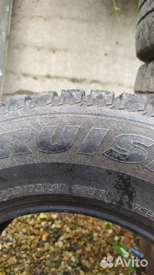 Bridgestone Ice Cruiser 7000 225/70 R16 107T