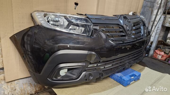 Бампер передний Renault sandero 2 stepway
