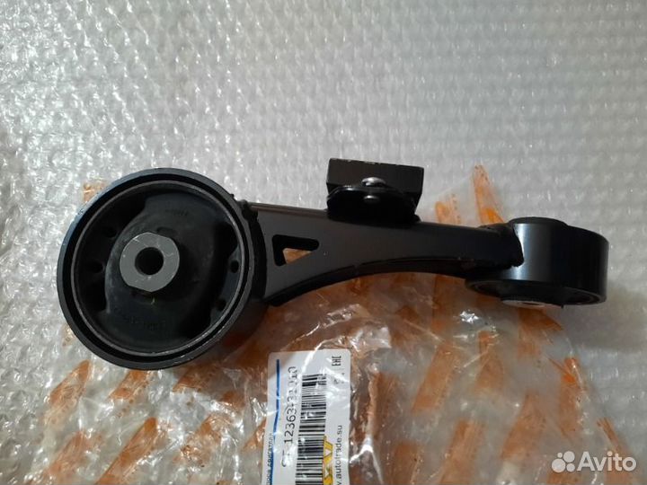 Подушка двигателя верхняя правая Тoyota Camry