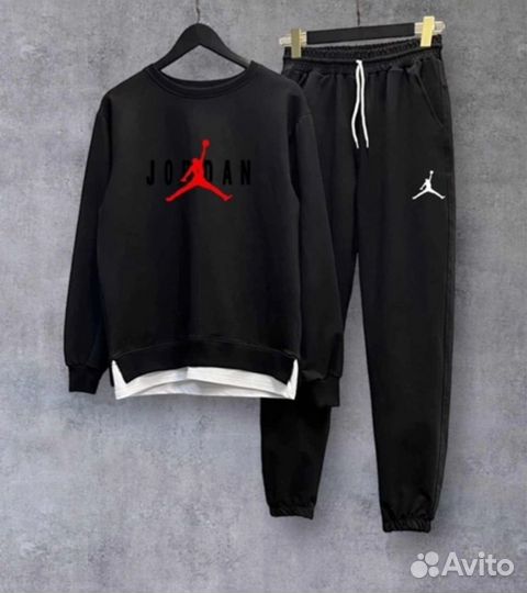 Спортивный костюм