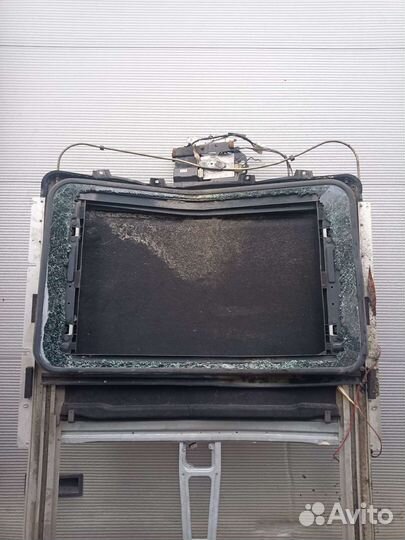 Люк Nissan patrol y61 дефект