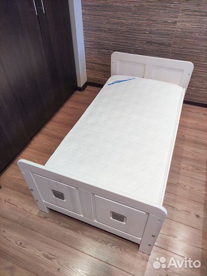 Детская кроватка трансформер массив