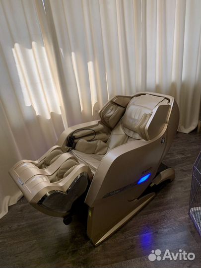 Массажное кресло Axiom Champagne