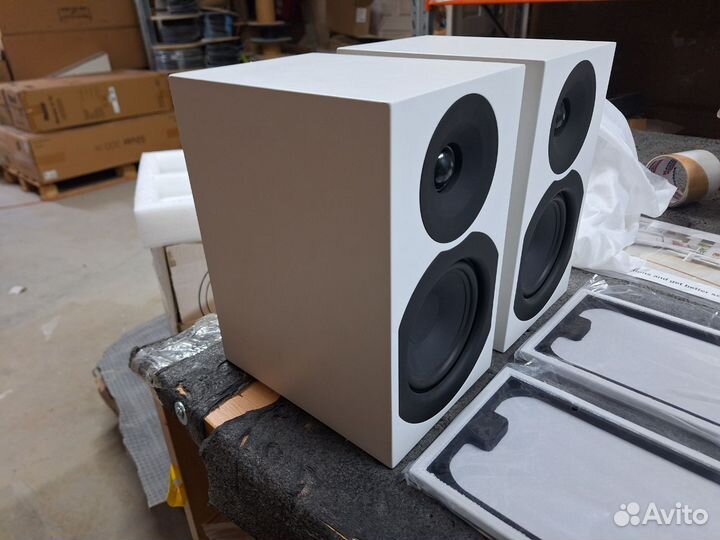 Полочная акустика System Audio SA Saxo 5 Satin Whi