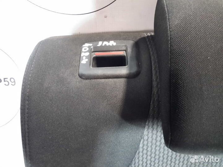 Сиденье заднее Peugeot 408